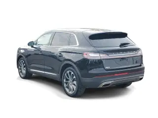 Lincoln Nautilus 2023 AWD Reserve SUV de 4 puertas