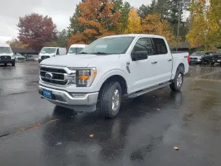 Ford F-150 2022 4x4 XLT 4 puertas SuperCrew 5.5 pies SB