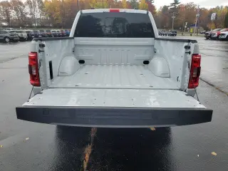 Ford F-150 2022 4x4 XLT 4 puertas SuperCrew 5.5 pies SB