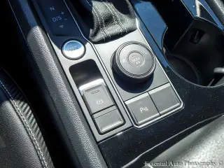 Volkswagen Atlas Cross Sport 2023 AWD V6 SE 4Motion 4dr SUV con Tecnología