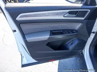 Volkswagen Atlas Cross Sport 2023 AWD V6 SE 4Motion 4dr SUV con Tecnología
