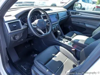 Volkswagen Atlas Cross Sport 2023 AWD V6 SE 4Motion 4dr SUV con Tecnología