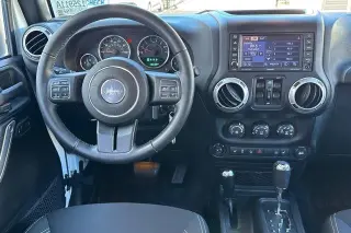 Jeep Wrangler Unlimited 2015 4x4 Sahara 4puertas SUV