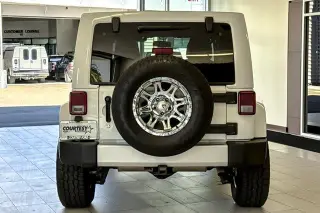 Jeep Wrangler Unlimited 2015 4x4 Sahara 4puertas SUV