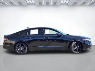 Sedán Honda Accord Híbrido 2025 Sport-L de 4 puertas