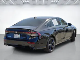 Sedán Honda Accord Híbrido 2025 Sport-L de 4 puertas