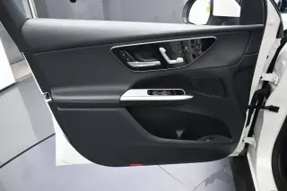 Mercedes-Benz GLC 2026 GLC 300 SUV de 4 puertas