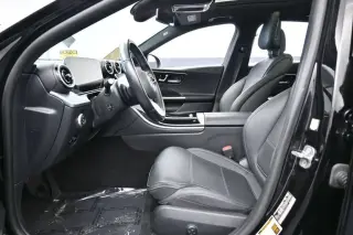 Mercedes-Benz Clase C 2025 Sedán de 4 puertas C 300