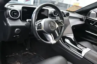Mercedes-Benz Clase C 2025 Sedán de 4 puertas C 300