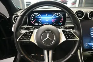 Mercedes-Benz Clase C 2025 Sedán de 4 puertas C 300