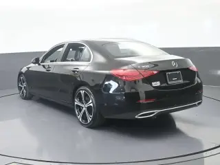 Mercedes-Benz Clase C 2025 Sedán de 4 puertas C 300