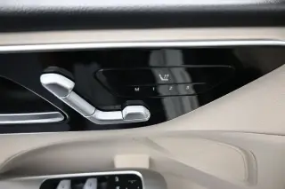 Mercedes-Benz Clase C 2025 Sedán C 300 de 4 puertas