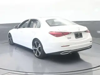 Mercedes-Benz Clase C 2025 Sedán C 300 de 4 puertas