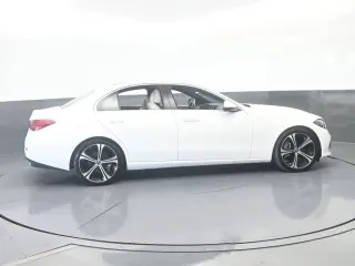 Mercedes-Benz Clase C 2025 Sedán C 300 de 4 puertas