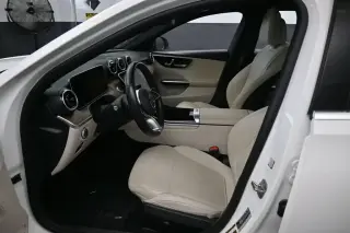 Mercedes-Benz Clase C 2025 Sedán C 300 de 4 puertas