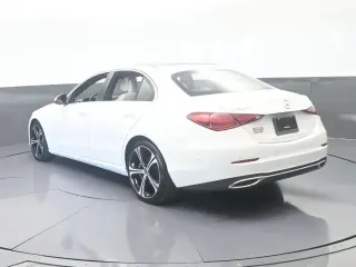 Mercedes-Benz Clase C 2025 Sedán de 4 puertas C 300