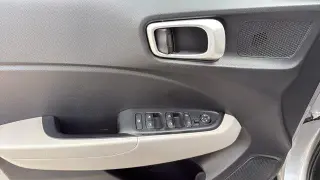 Hyundai VENUE 2025 SEL 4 puertas Crossover
