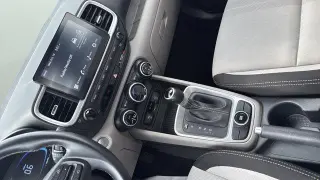Hyundai VENUE 2025 SEL 4 puertas Crossover