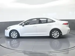 Toyota Corolla 2026 LE 4dr Sedán