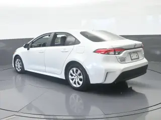 Toyota Corolla 2026 LE 4dr Sedán