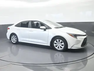 Toyota Corolla 2026 LE 4dr Sedán