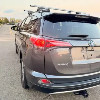 2018 Toyota RAV4 HYBRID
