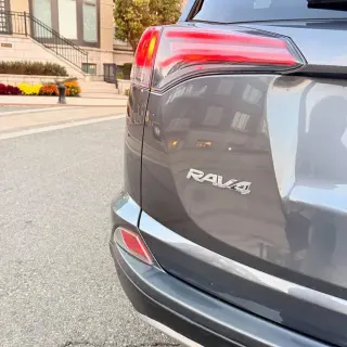 2018 Toyota RAV4 HYBRID