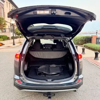 2018 Toyota RAV4 HYBRID
