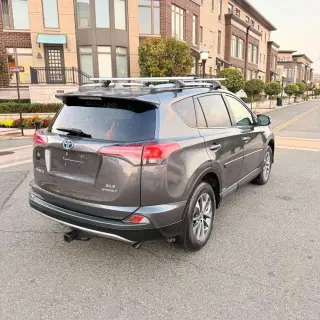 2018 Toyota RAV4 HYBRID