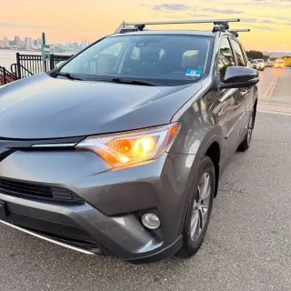 2018 Toyota RAV4 HYBRID