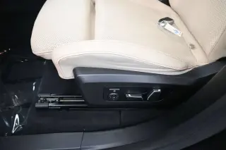 BMW X3 2025 AWD 30 xDrive Vehículo de Actividad Deportiva de 4 puertas