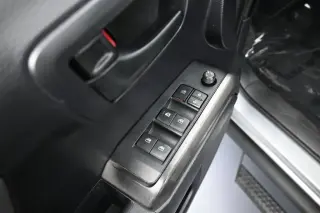Toyota Tacoma 2021 4x2 SR5 4 puertas Doble Cabina 5.0 pies SB