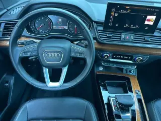 Audi Q5 2023 AWD quattro S line Premium 45 TFSI 4dr SUV