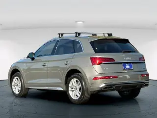 Audi Q5 2023 AWD quattro S line Premium 45 TFSI 4dr SUV