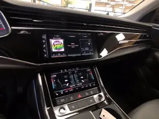 Audi Q8 2023 AWD quattro Premium Plus 55 TFSI SUV de 4 puertas