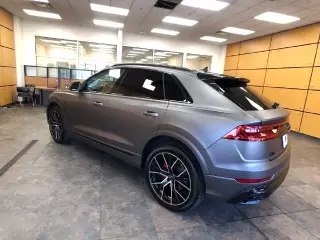 Audi Q8 2023 AWD quattro Premium Plus 55 TFSI SUV de 4 puertas