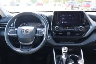 Toyota Highlander 2023 AWD XLE SUV de 4 puertas