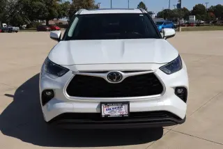 Toyota Highlander 2023 AWD XLE SUV de 4 puertas