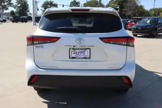 Toyota Highlander 2023 AWD XLE SUV de 4 puertas