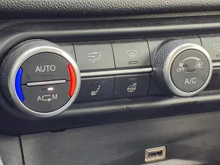 Alfa Romeo Giulia 2019 AWD Base 4dr Sedán
