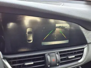 Alfa Romeo Giulia 2019 AWD Base 4dr Sedán