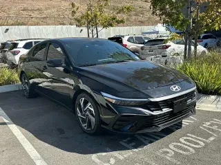 Hyundai ELANTRA 2025 SEL Sport, sedán 4 puertas