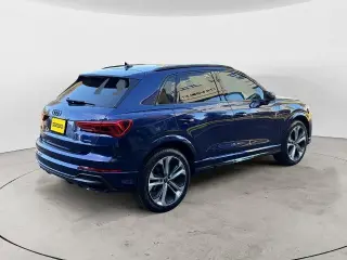 Audi Q3 2022 AWD quattro S line Premium Plus 45 TFSI SUV de 4 puertas