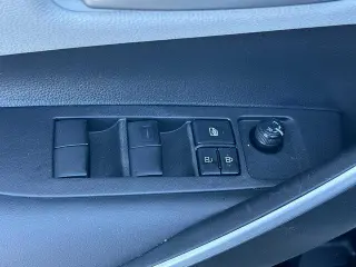 Toyota Corolla Híbrido 2024 SE Sedán de 4 puertas
