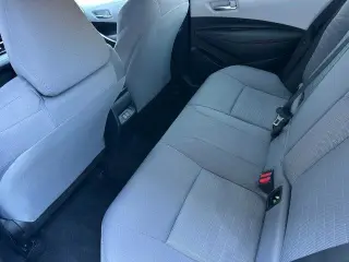 Toyota Corolla Híbrido 2024 SE Sedán de 4 puertas