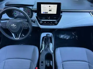 Toyota Corolla Híbrido 2024 SE Sedán de 4 puertas