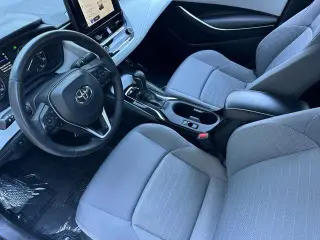Toyota Corolla Híbrido 2024 SE Sedán de 4 puertas