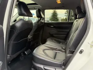 Toyota Highlander Hybrid 2020 AWD XLE SUV de 4 puertas