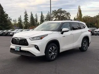 Toyota Highlander Hybrid 2020 AWD XLE SUV de 4 puertas