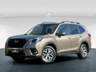 Crossover Subaru Forester 2024 AWD Premium de 4 puertas